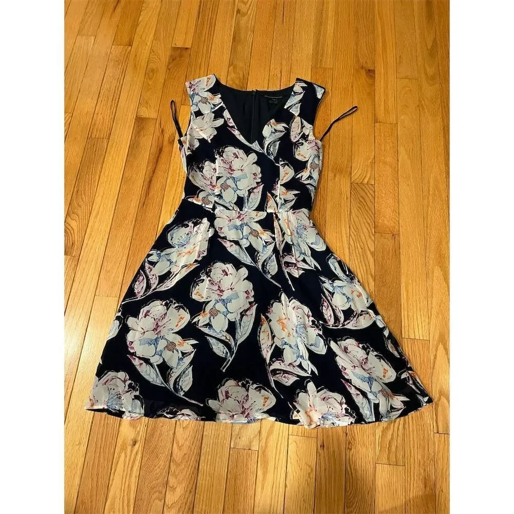 French Connection Women's Floral Fit & Flare Dress Size 0 Multicolor - Picture 4 of 4